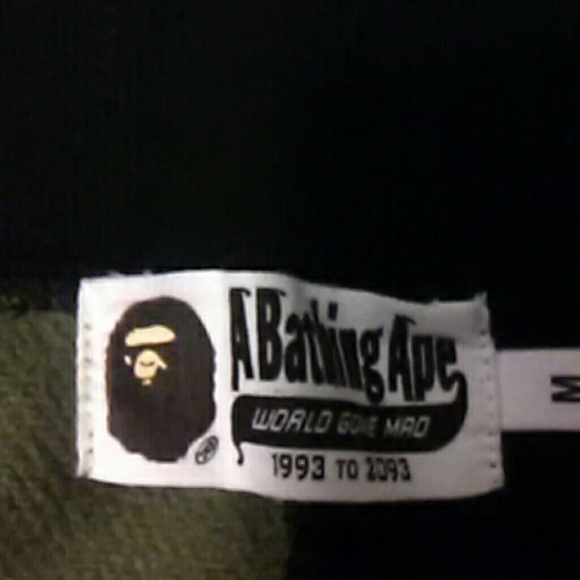 Bathing Ape army shorts - Picture 4 of 5